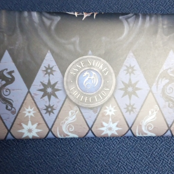 Anne Stokes wallet - Picture 2 of 3
